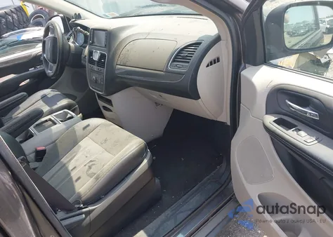 2016 Chrysler Town & Country Touring from USA, damaged, VIN 2C4RC1BG3GR110927